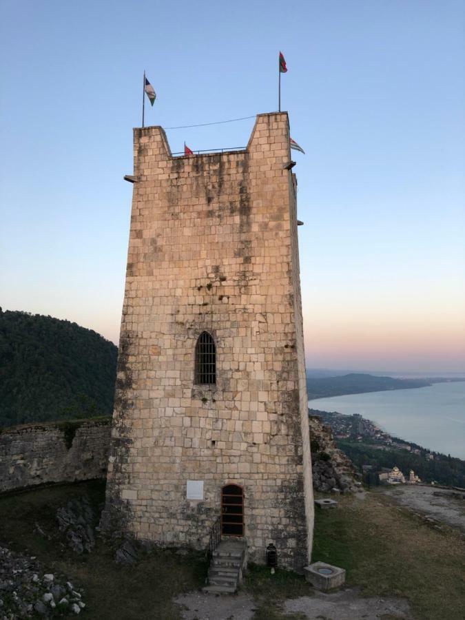 Solnechny Bereg Guest House Gudauta Exterior foto